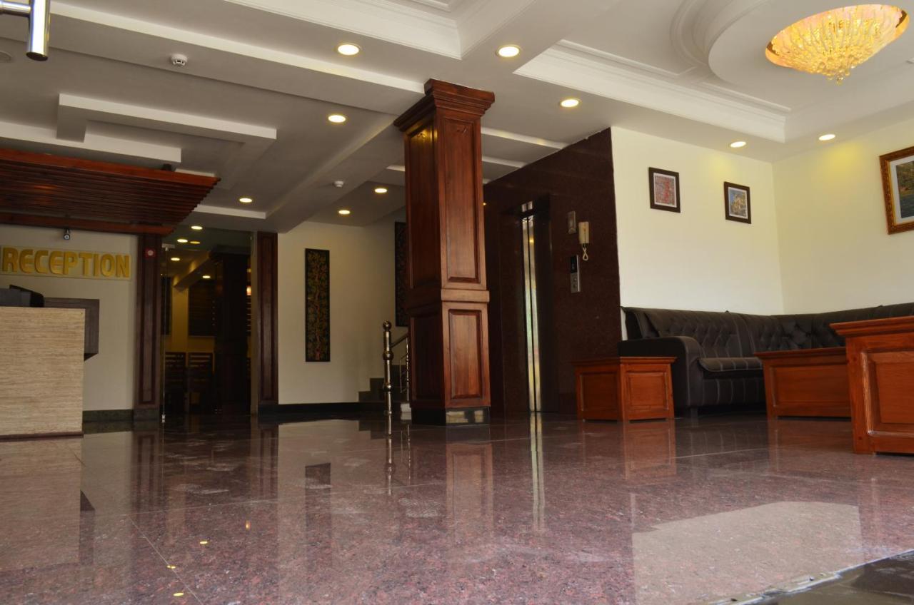 Hotel The Valley View Kashmir Srīnagar Exterior foto